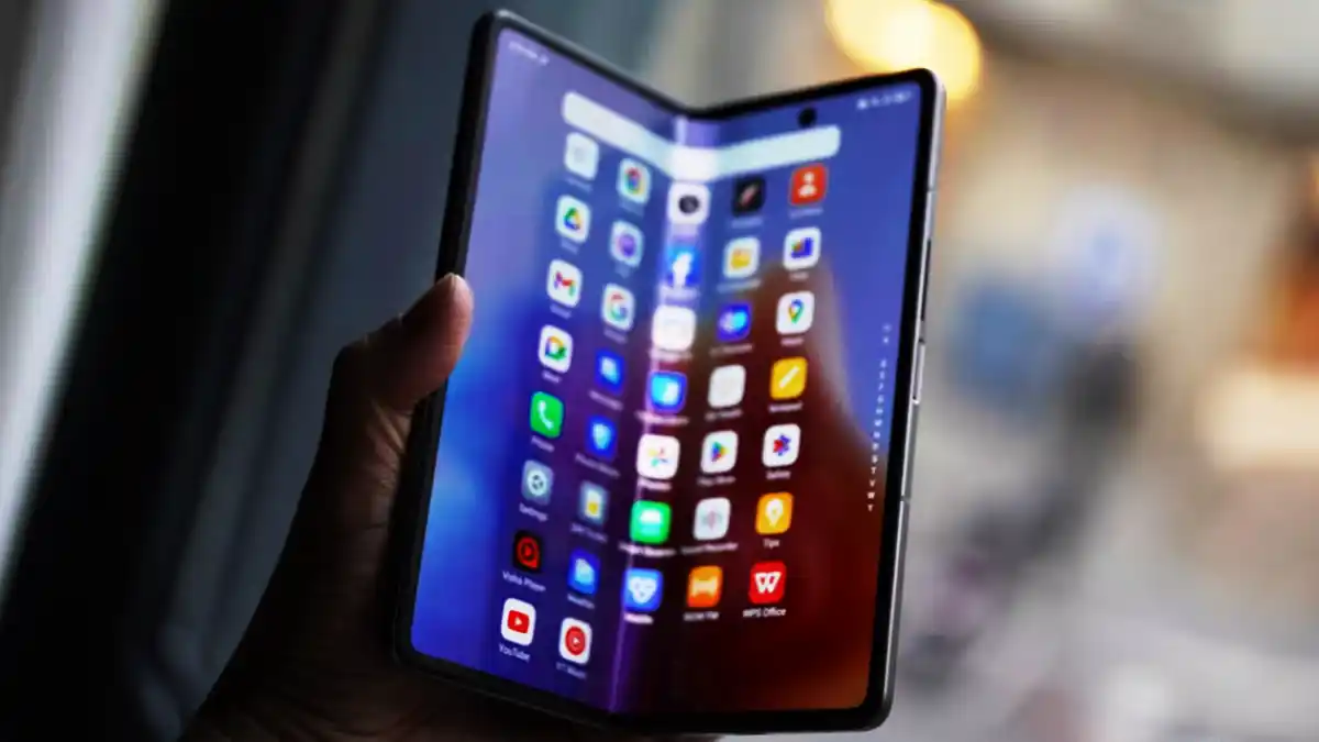 Tecno Phantom V Fold