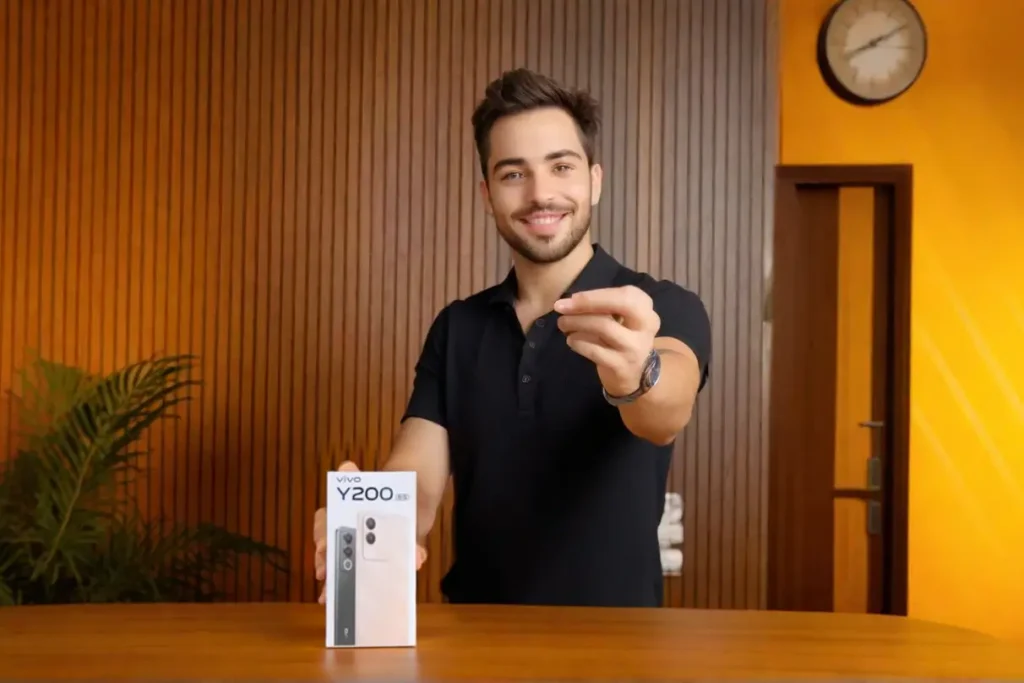 vivo Y200 5G यह है चकाचौंध कर देने वाला फोन फीचर्स 8GB रैम गजब कैमरा 2 vivo Y200