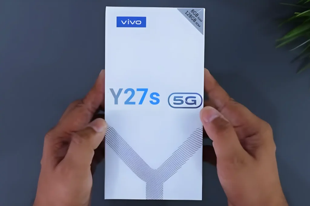 vivo Y27s आया 50MP कैमरे के साथ पावरफुल फीचर्स वाला नया फोन, जानें दाम व फीचर्स 2 vivo Y27s Unboxing